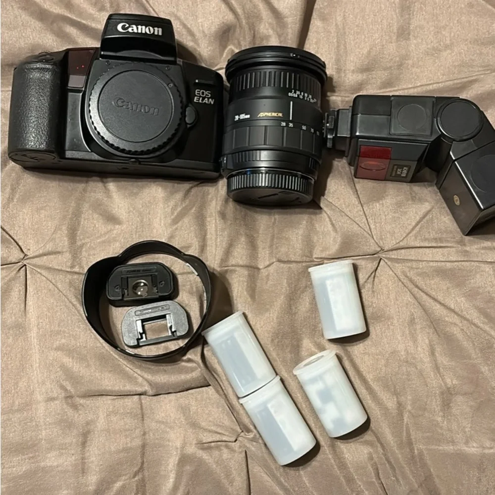 Canon EOS Elan Black Camera Set